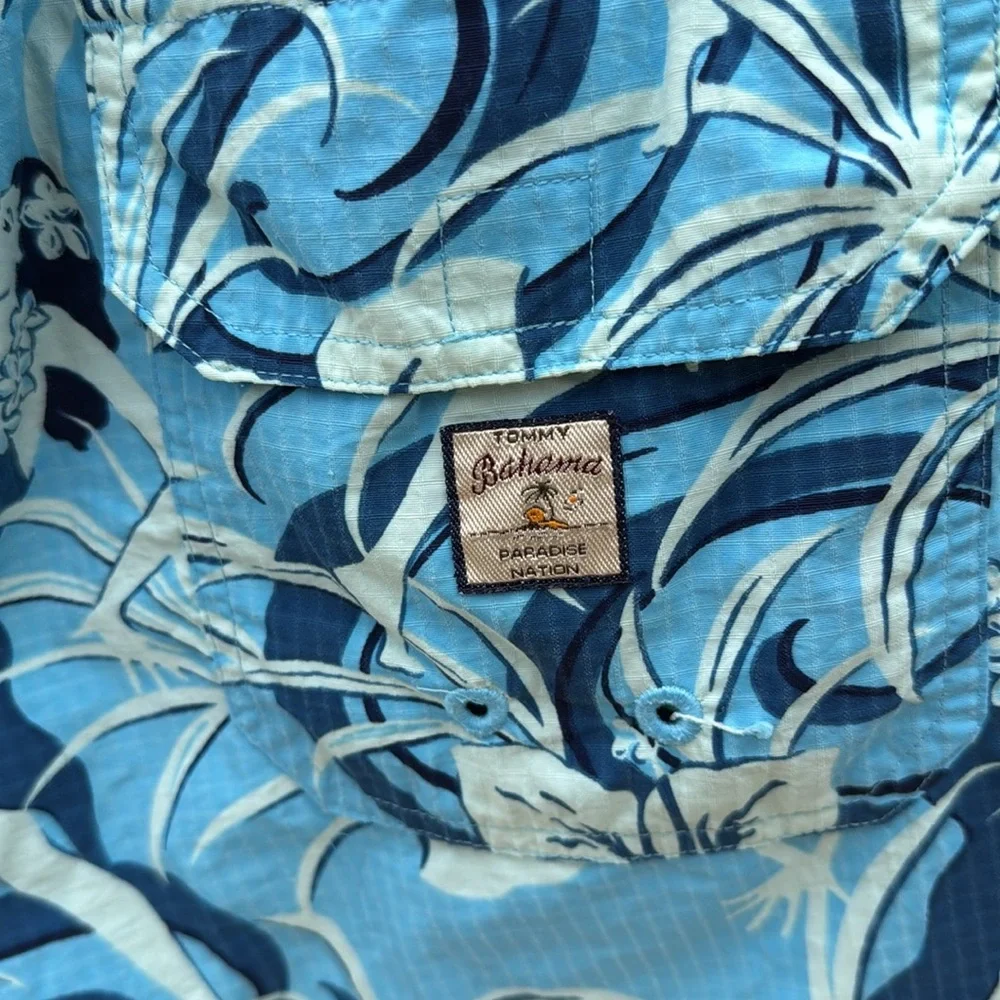 Tommy Bahama Blue Floral Swim Trunks size medium